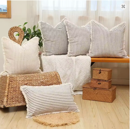 La Housse de Coussin Rayée